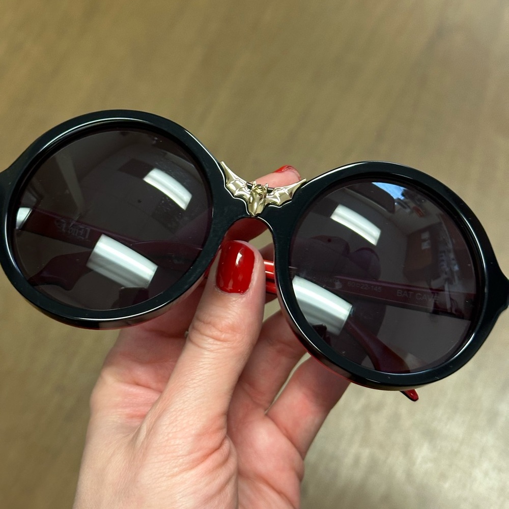 Brand new Von D Batcave sunglasses & case